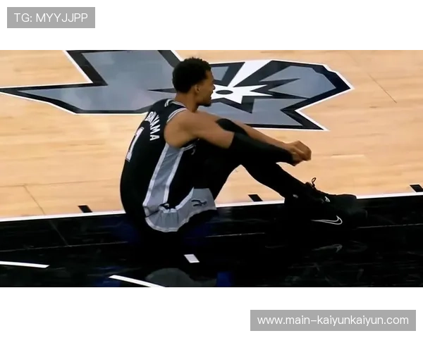 文班亚马赛后唯一直接离场，马刺不敌雷霆吞下败绩